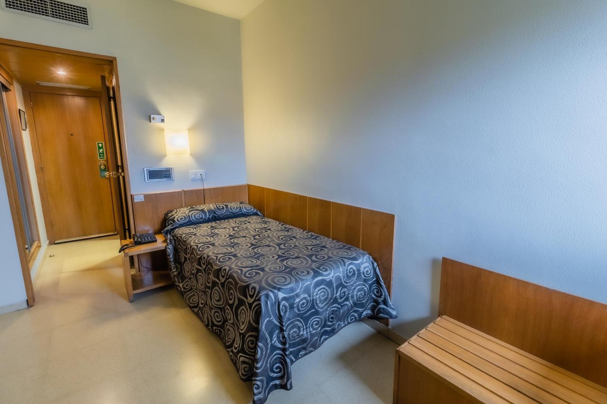 Alhama Hotel 3*